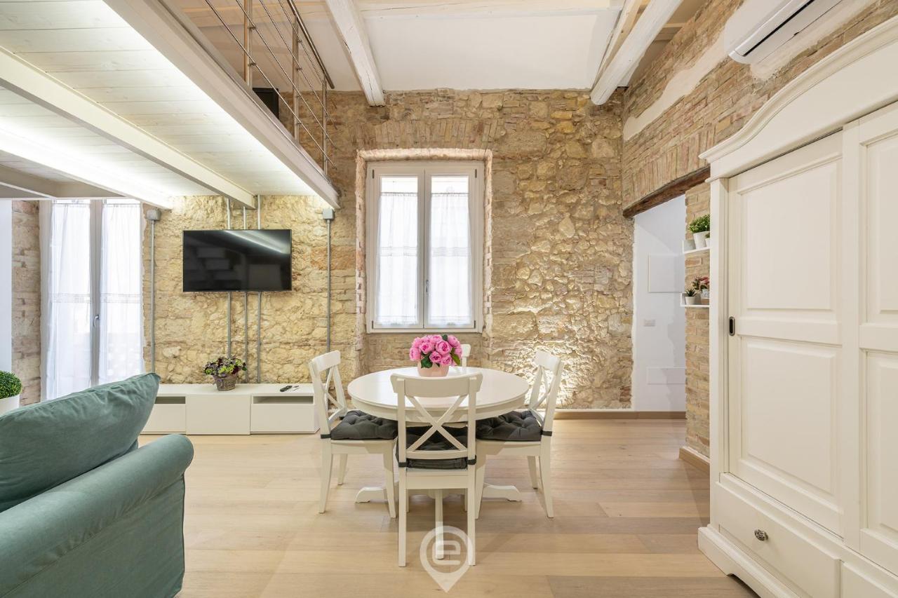 Apartamento Adriana'S New Loft Cagliari Exterior foto